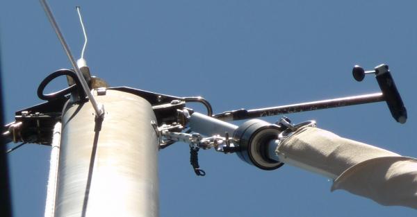 Sailboat S2 8.5M 

Shot of the top sections of the Kenyon mast. The Seafurl 5 roller furling is also shown