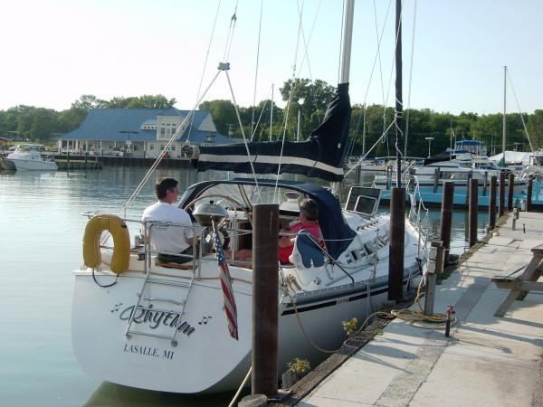 Sailing 2004   Rhythm at Kelleys from stern 062504