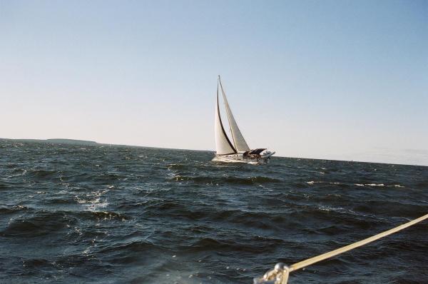 Sailing to Giants Tomb Island