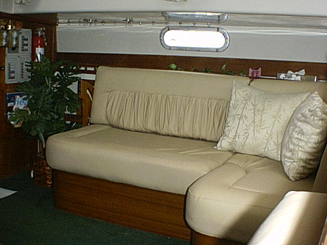 SALOON TO PORT 5 2005