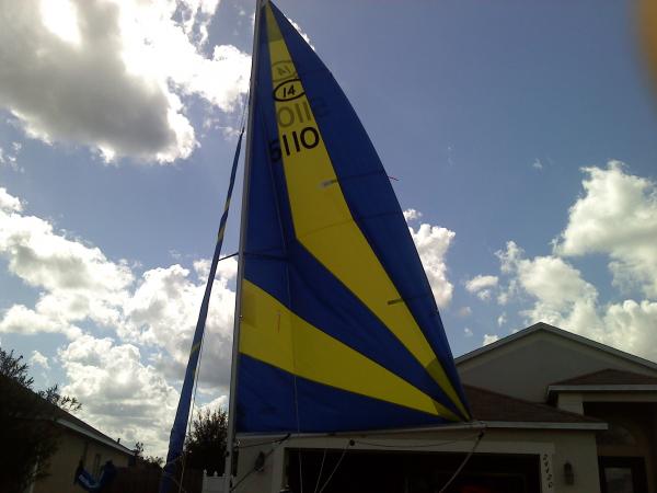 Shown with mainsail up