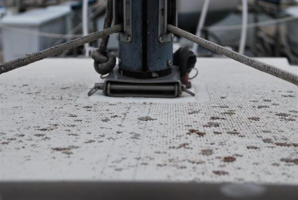 Shows deck step sag.