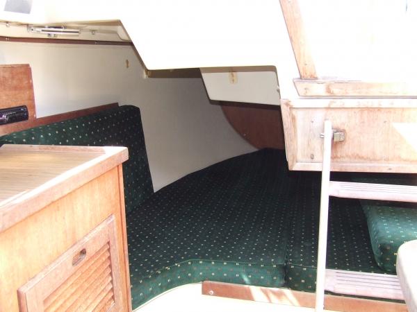 Spacious quarter berth