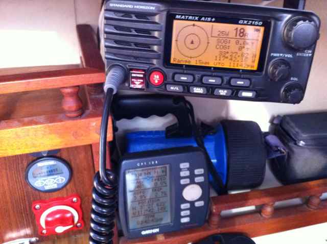 Standard Horizon Matrix AIS and Garmin GPS