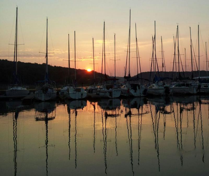 sunrise at Redbud Marina