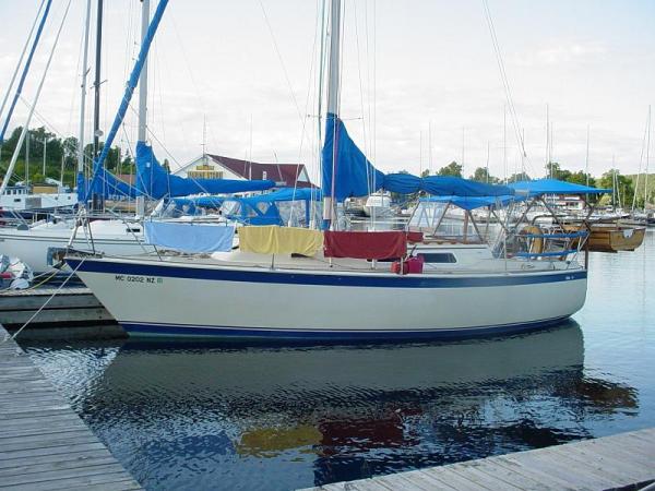 The floating Winabago in Gore Bay Marina on Manitoulin Island, Canada.  Lake Huron.