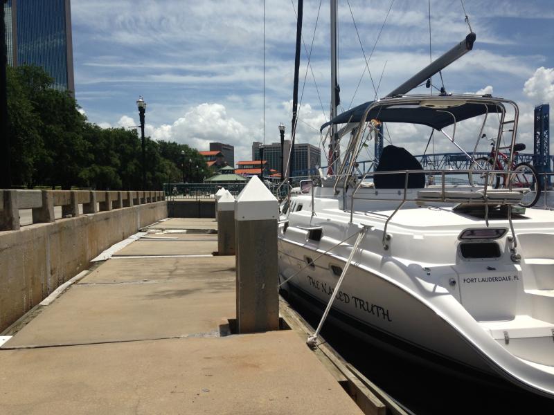 The Landings - Downtown Jacksonville - 3 days free per month no power - just water at the north end of the dock.