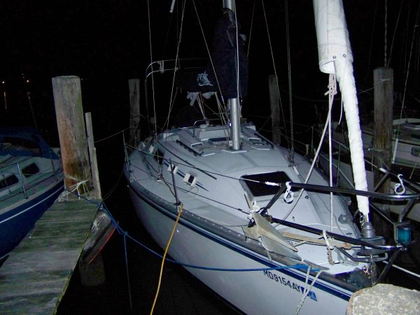 Tough to find your way in the dark on the water.
Found out that the Rhode River is not deep from
shore to shore.  No one got hurt and the boat's still
floating and usable.  Had a good time!