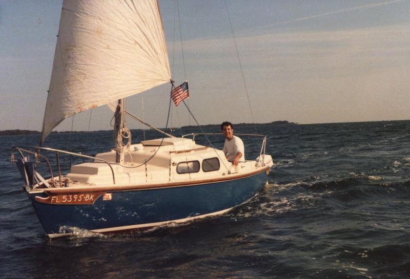 'Windstar': Hurley Alacrity 19 near Anclote Key, FL (1984)