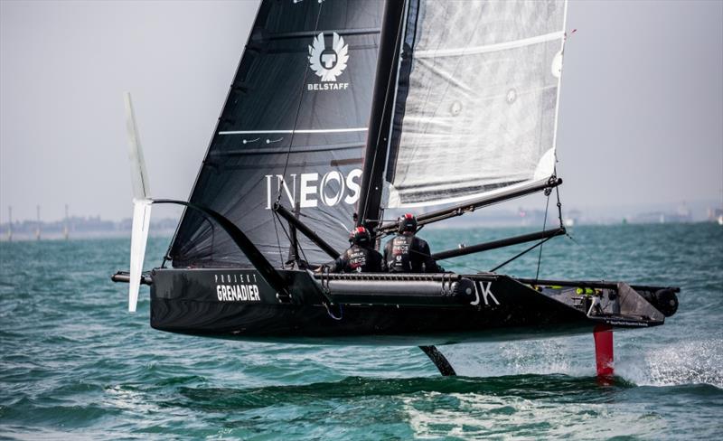 www.sail-world.com