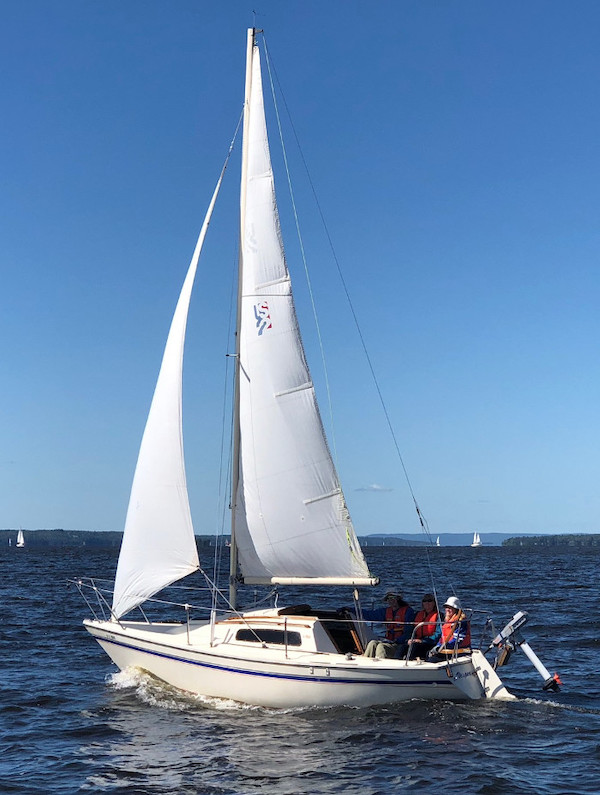 sailboatdata.com