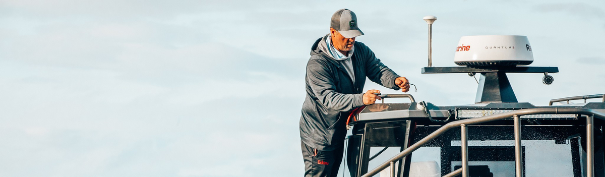 www.raymarine.com