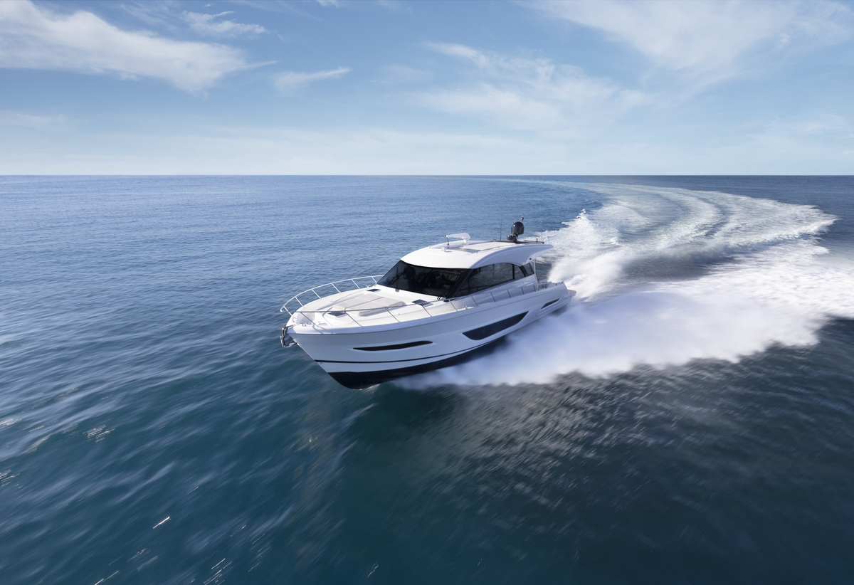 www.raymarine.com