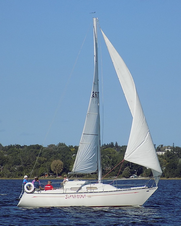 sailboatdata.com