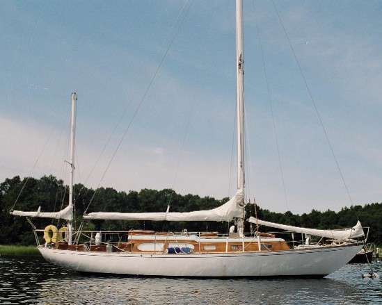 sailboatdata.com