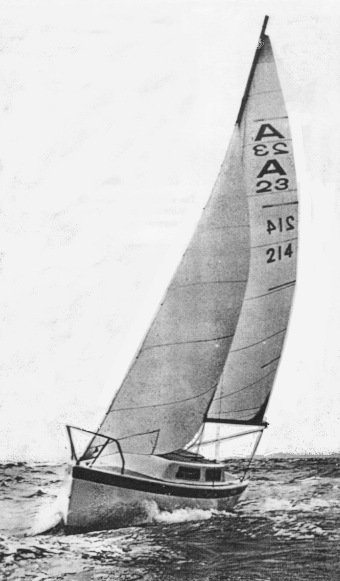 sailboatdata.com